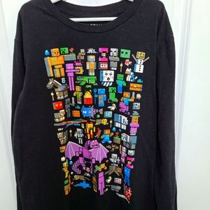 Minecraft long sleeve tee shirt Boys size Large will fit boys size 10 12 14